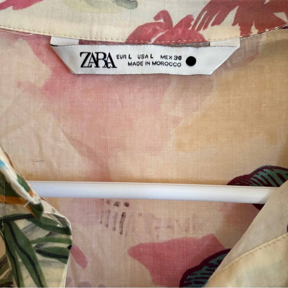 Zara Tropical Vacation Short Sleeve Shirt. Large. - Picture 3 of 4